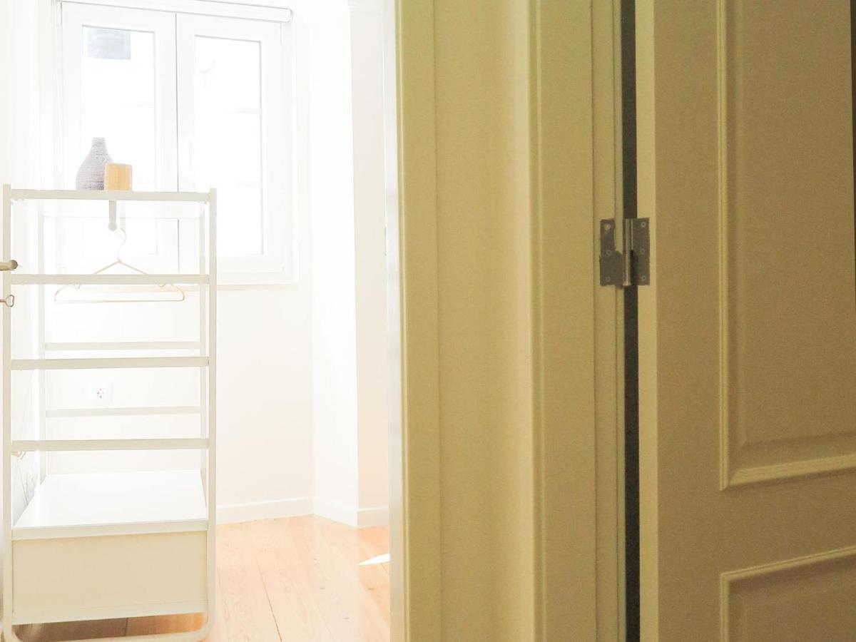 Historic Alfama Apt With Modern Style Lissabon Exterior foto